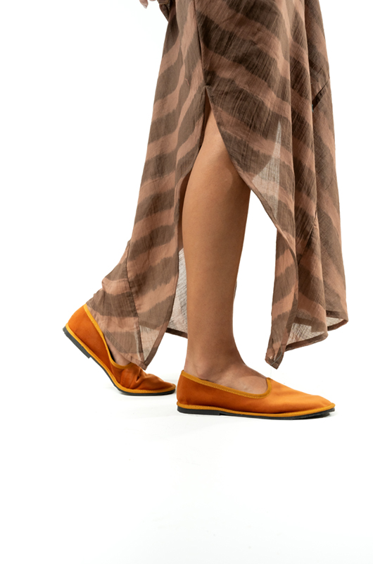 Boho chic burnt orange velvet slippers for women – comfortable artisan flat shoe